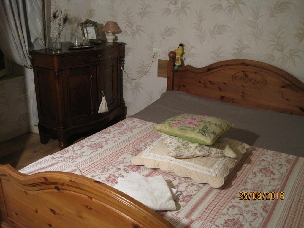 Hotel Le Commerce Neuville  Eksteriør billede
