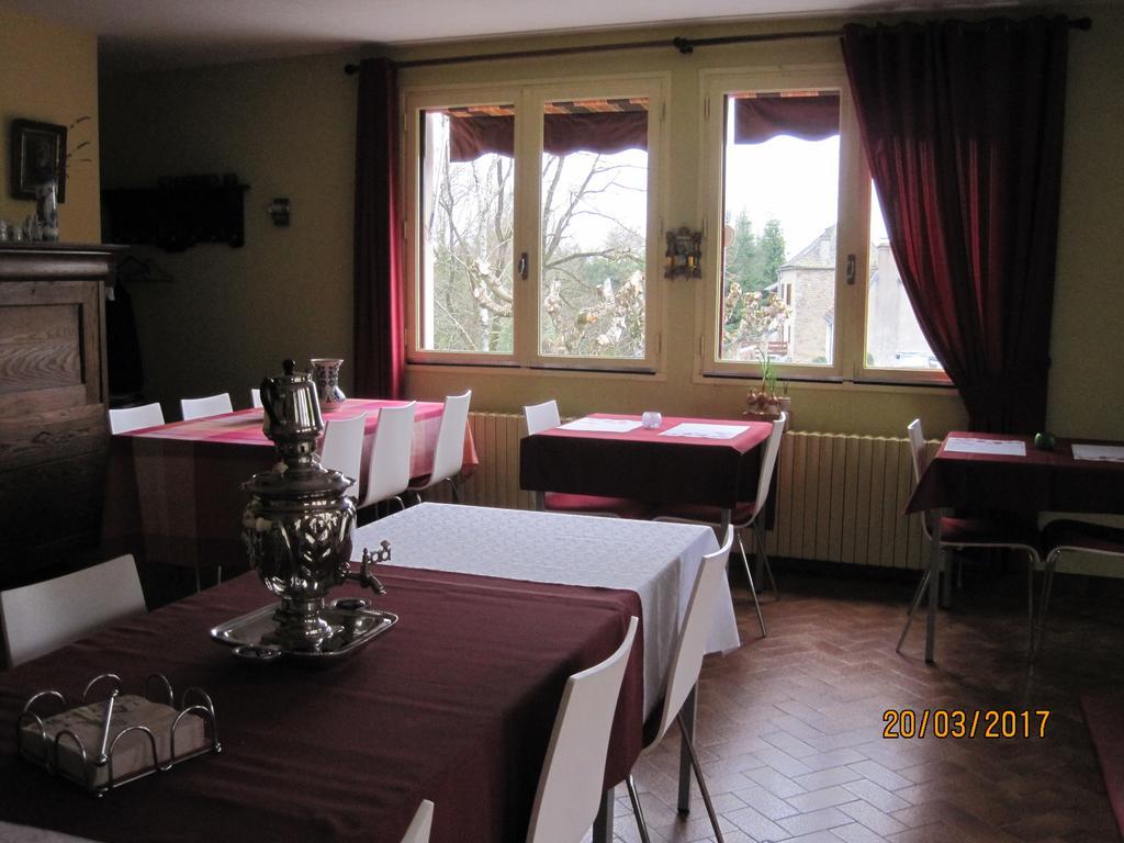 Hotel Le Commerce Neuville  Eksteriør billede